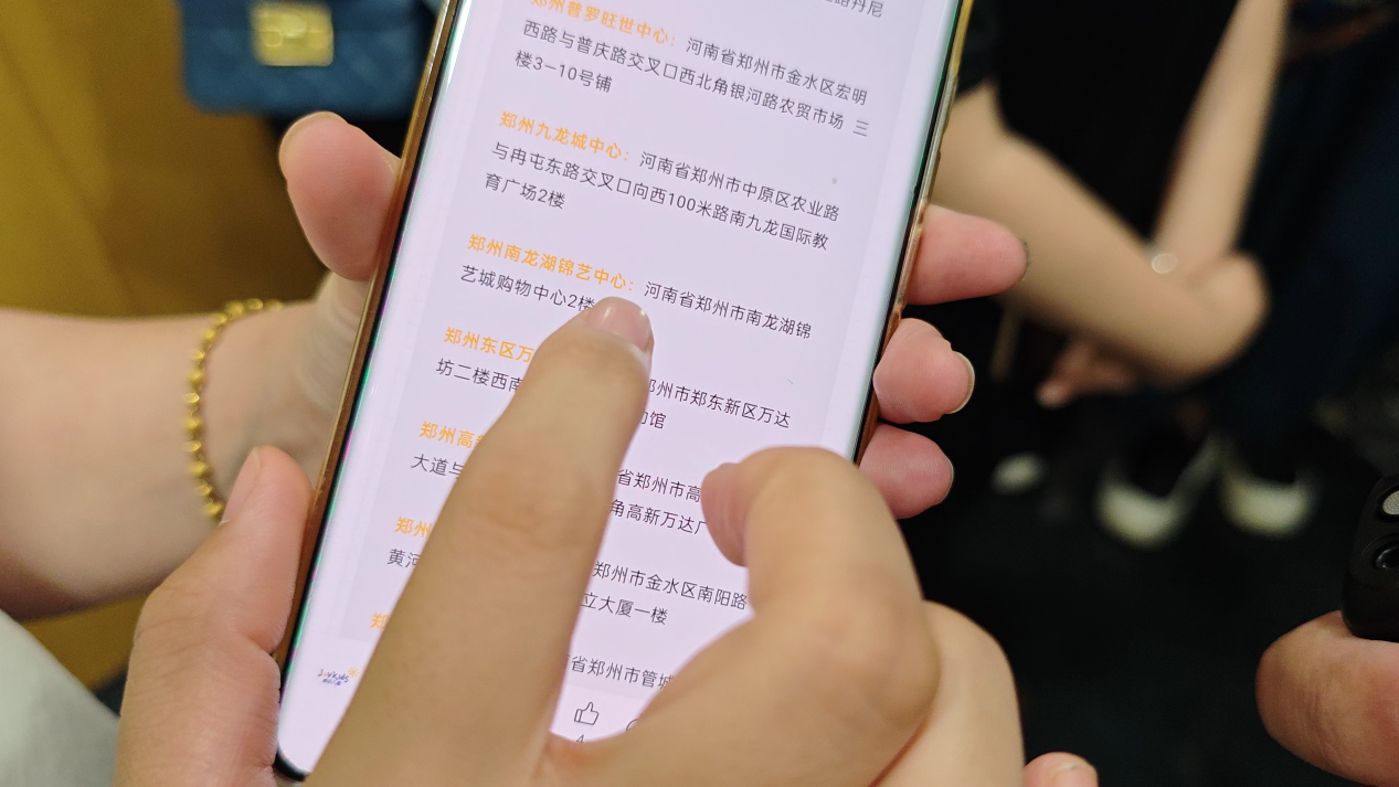 卓跃儿童运动馆一店陷闭店风波:数百家长预付款追讨无门(图5)