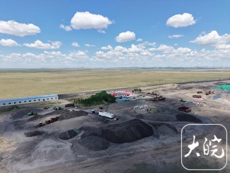 内蒙古通辽天实物流被指违规经营破坏生态 大量煤炭露天堆放(图4)