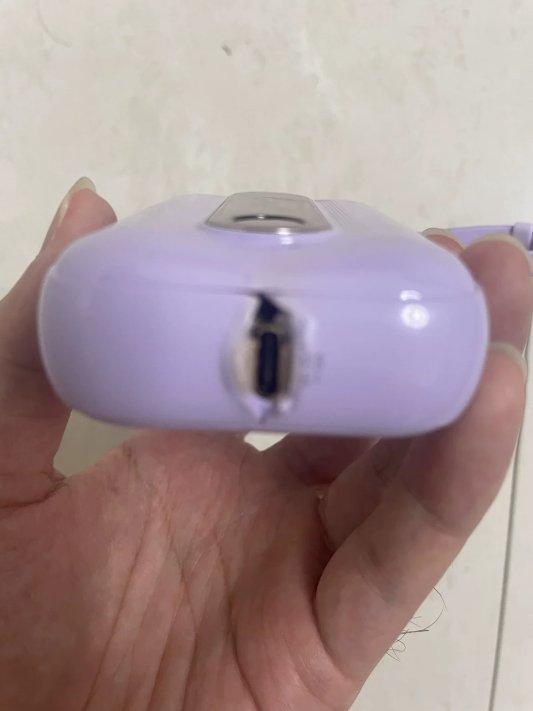 品胜充电宝充电时烧焦变形 消费者维权陷僵局(图1)